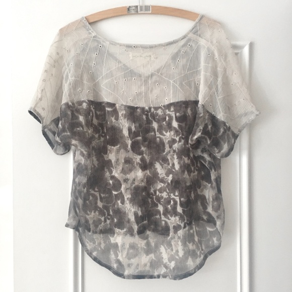 UO Staring at Stars grey floral lace top L - Picture 2 of 8